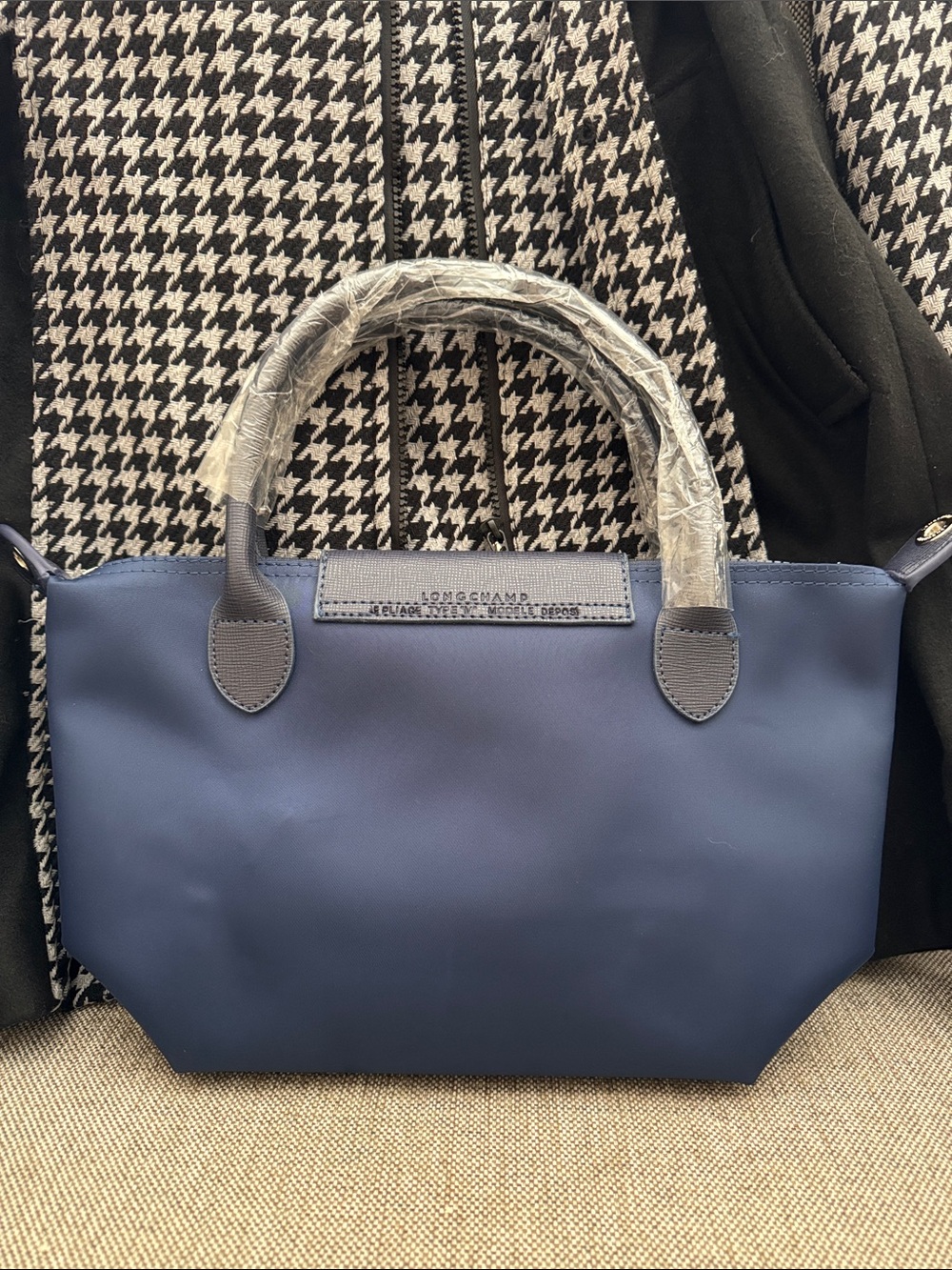 Rare Longchamp Navy Le Pliage Top-Handle Tote with Strap Size Medium - Picture 6 of 9